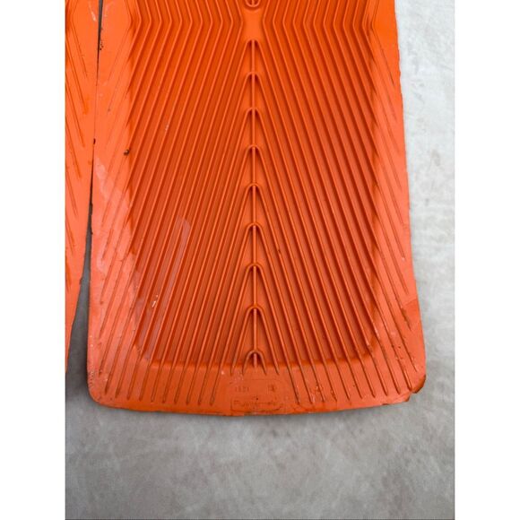 Vintage 1970s Rubbermaid Stove n’ Counter Mats Orange Flower Power MCM Mod Groov - Picture 9 of 9